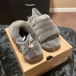 Size 5 Gray Ugg Slides 