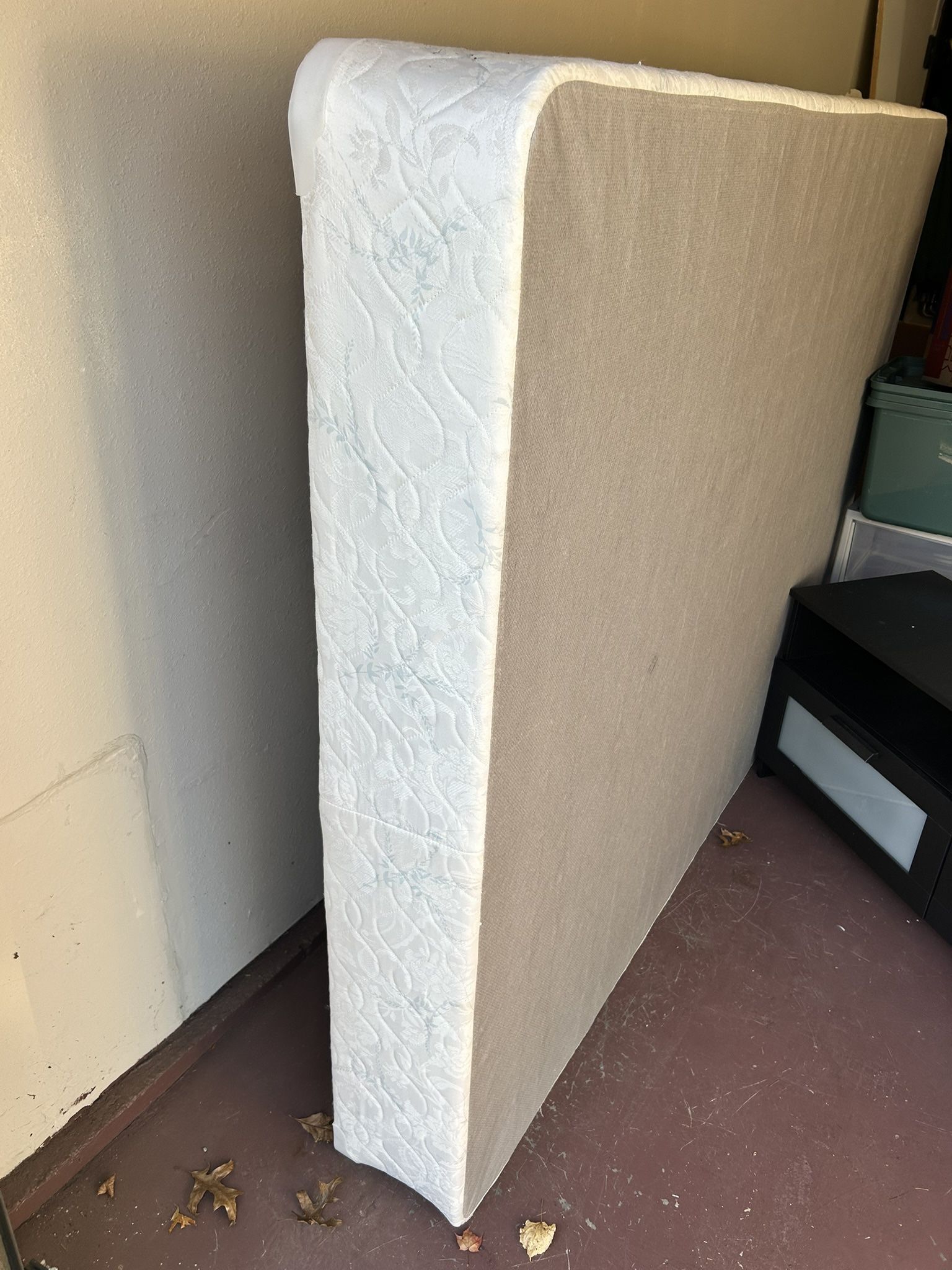 Queen Size Box Spring In Good Condition 