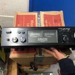 Great Condition Amplifier Home System 