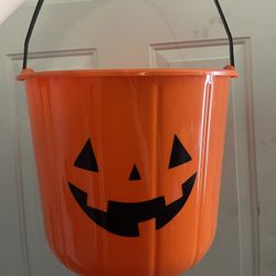 Pumpkin Jack-O-Lantern Giant Bucket 