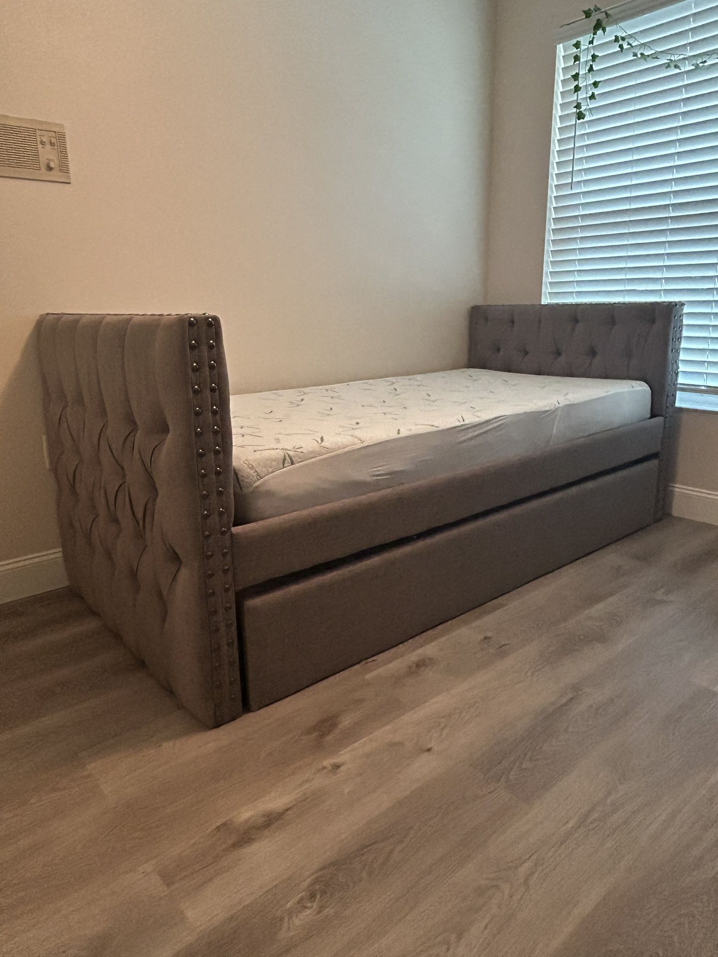 Twin Trundle Bed
