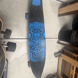 43” Quest Longboard / Cruiser Skateboard – Great for Cruising  Price:   $60  Description:   Selling a Quest longboard skateboard, about 43 in