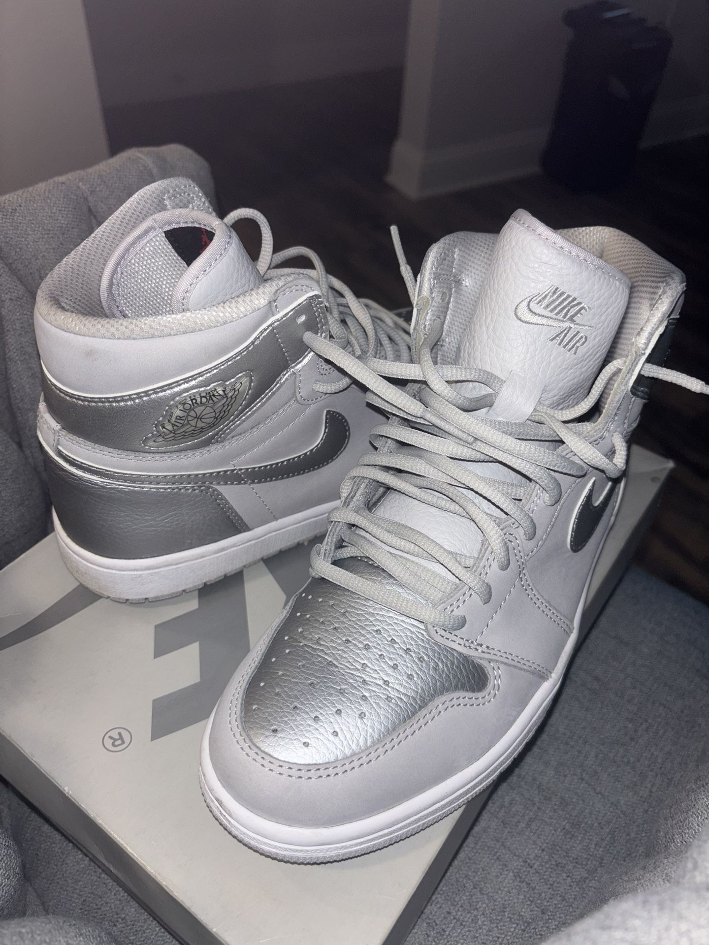 Jordan 1 Retro High OG Japan