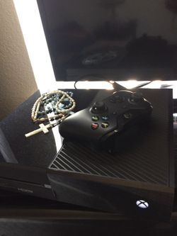 Xbox one w/ controller