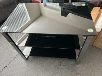 Modern 3‑Tier Glass & Chrome Shelf / TV Stand
