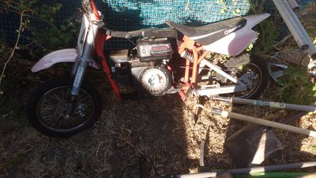 Coustume made dirt bike fast