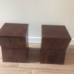 2 Wood End Tables