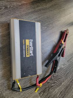 EverStart Maxx 1500W Power Inverter