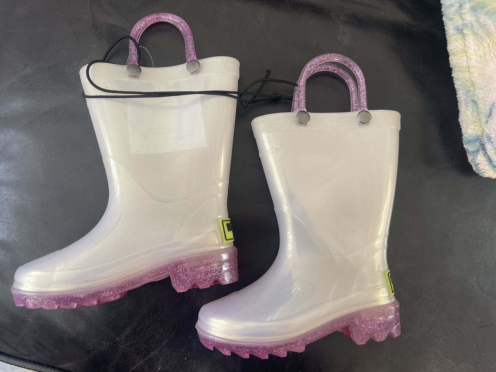 Pearlized Glitter Lighted Rain Boots