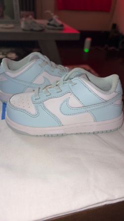Kids Nike dunks (8c)