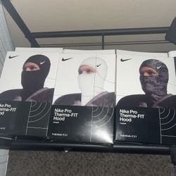 Nike Hyperwarm Skii Mask