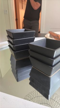 7 small square bowls