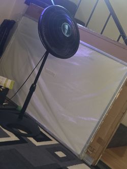 Magnetic White Board 3'x5'