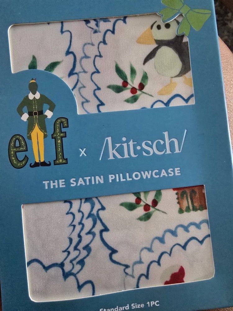 Kitsch x Elf Satin Pillowcase in North Pole