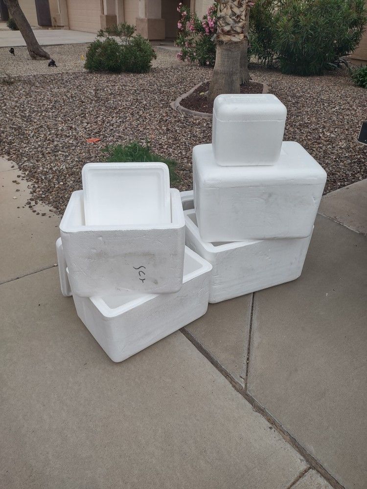 Styrofoam Coolers With Lids X11 Various Sizes
