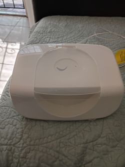 Baby wipe warmer