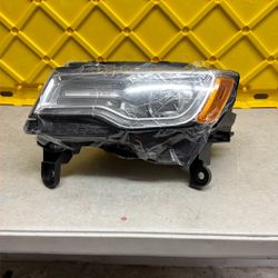 Grande Cherokee Left Headlight 2014 2015 2016 2017 2018 2019 2020 2021