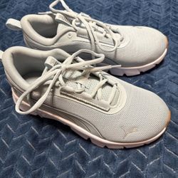 PUMA Flex Lite Sneaker