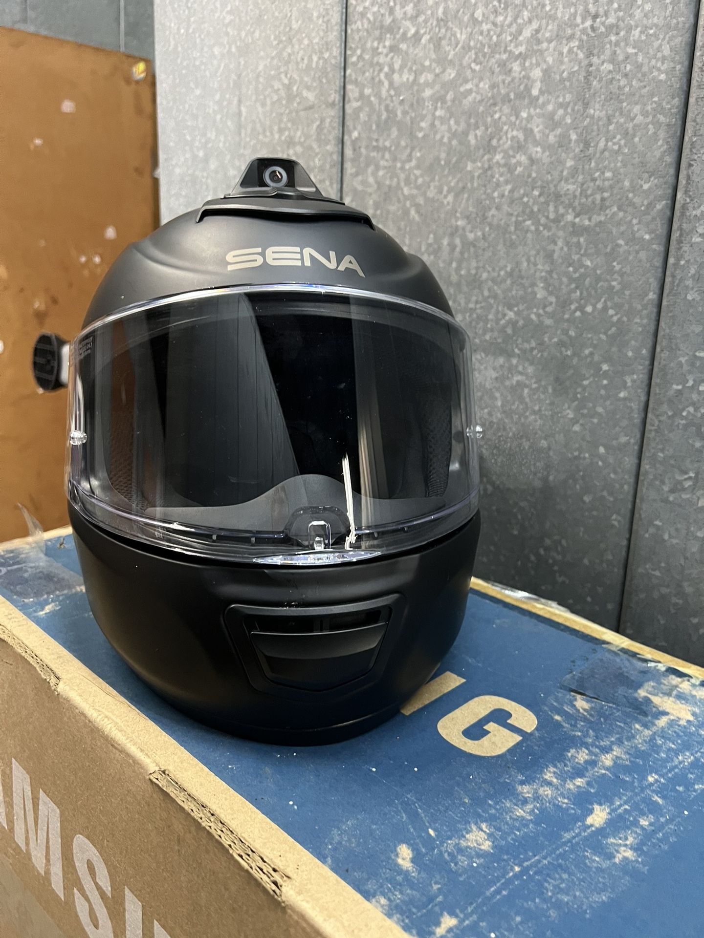 SENA Momentum INC Pro Bluetooth Camera Helmet Matte Black M