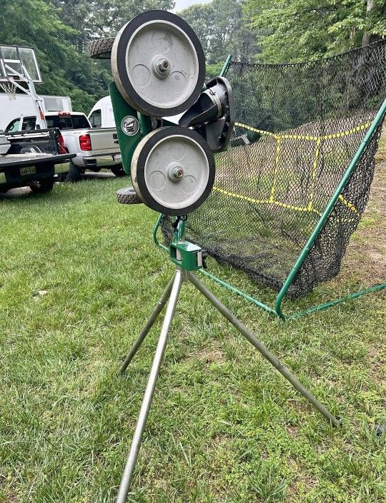 Casey Pro 3g Pitching Machine