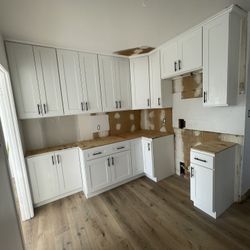 Kitchen Cabinets 