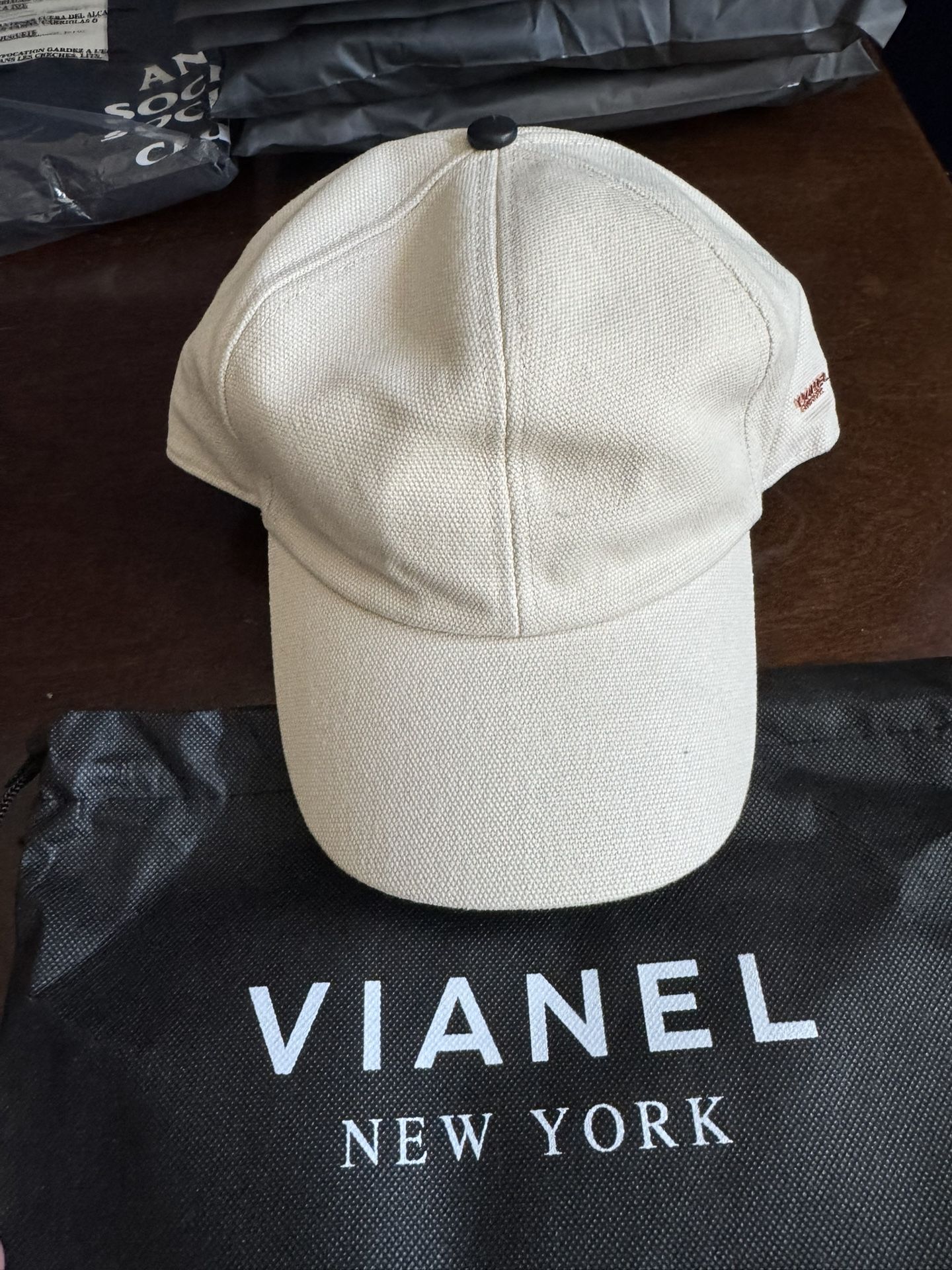 Vianel Hat With Dust Bag for Sale in Peekskill, NY - OfferUp