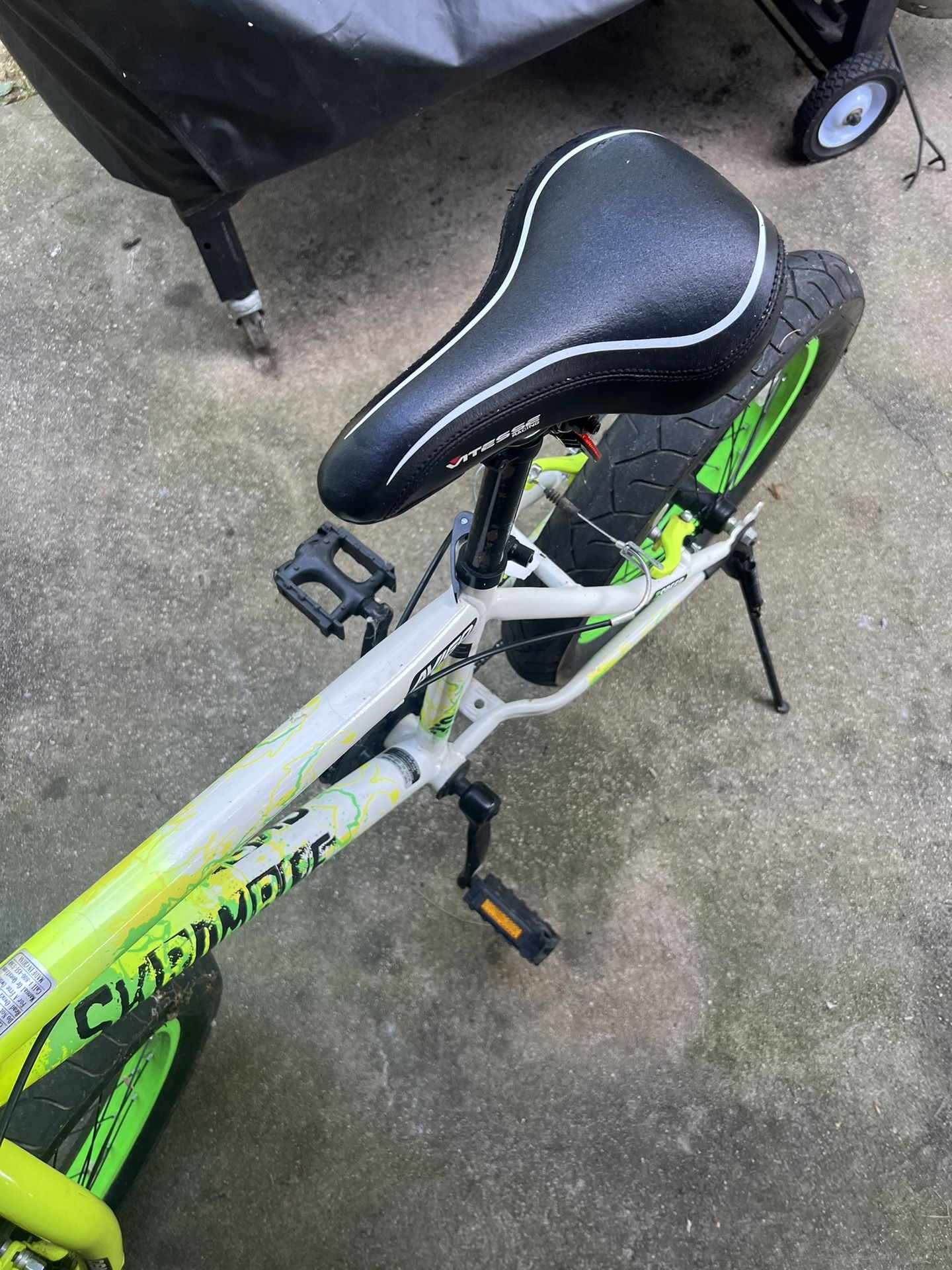 18 Inch Boys Mountain Biking