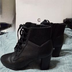 Stylish Black Booties – 3" Heel, Lace-Up & Zip (Size 8.5)