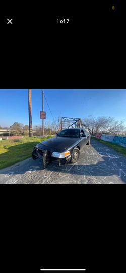 2005 Ford Crown Victoria