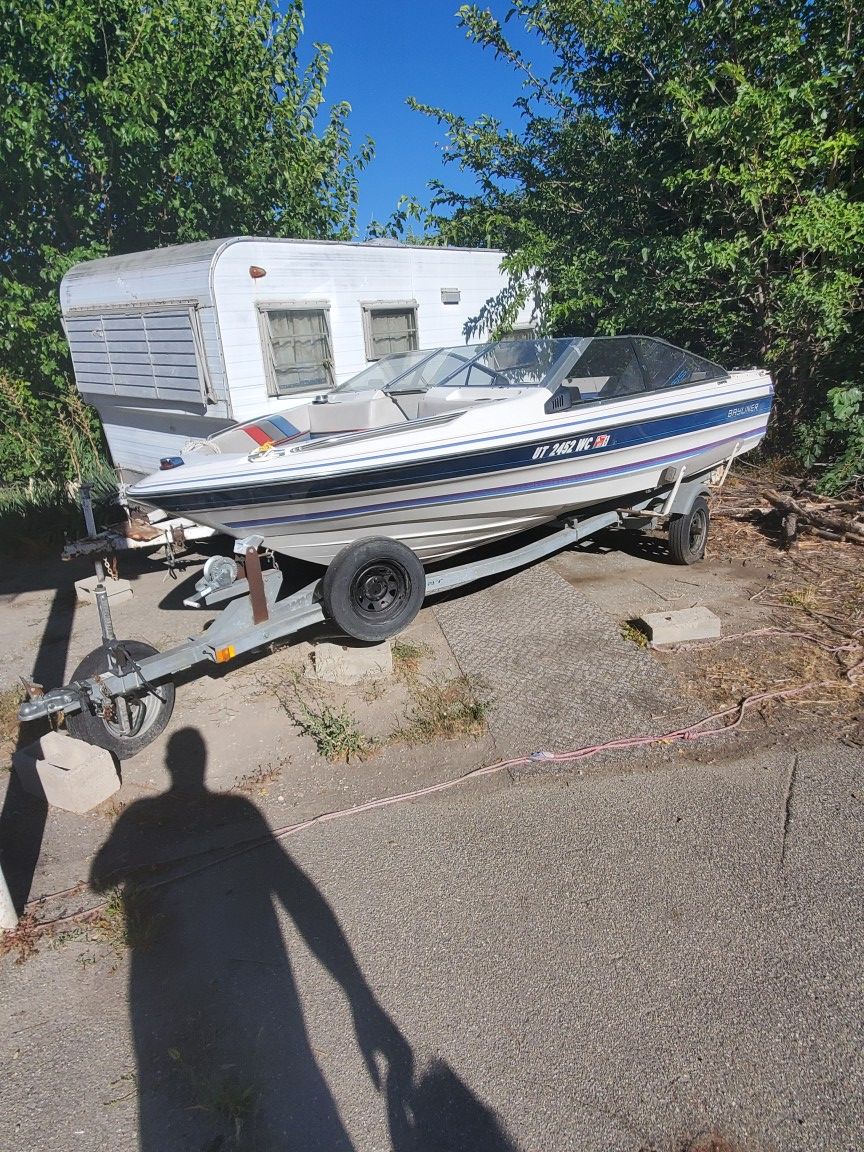 Bayliner Capri 87