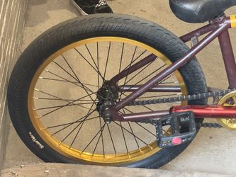 Cult bmx Frame With Shadow Conspiracy Crank Tred And Chain