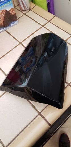 2004 suzuki gsxr 1000 rear seat cowl