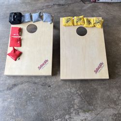 Cornhole Tailgate Toss