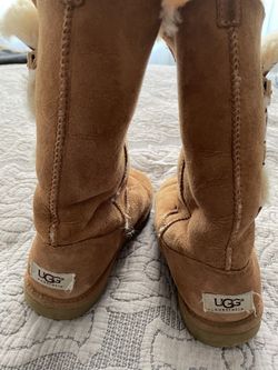 Girls Size 4 Uggs