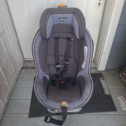 Chicco Car Seat/Booster