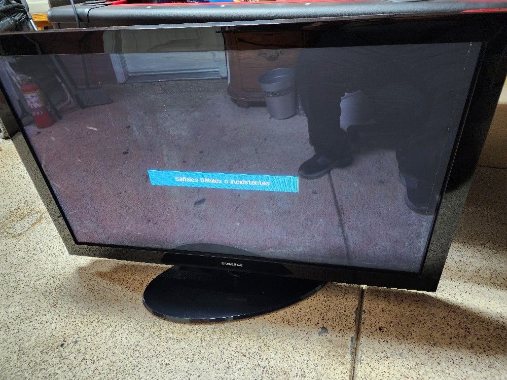 Samsung TV 50in