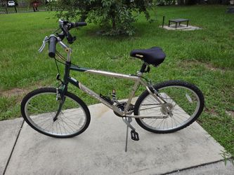 Schwinn Sierra All Terrain Bike