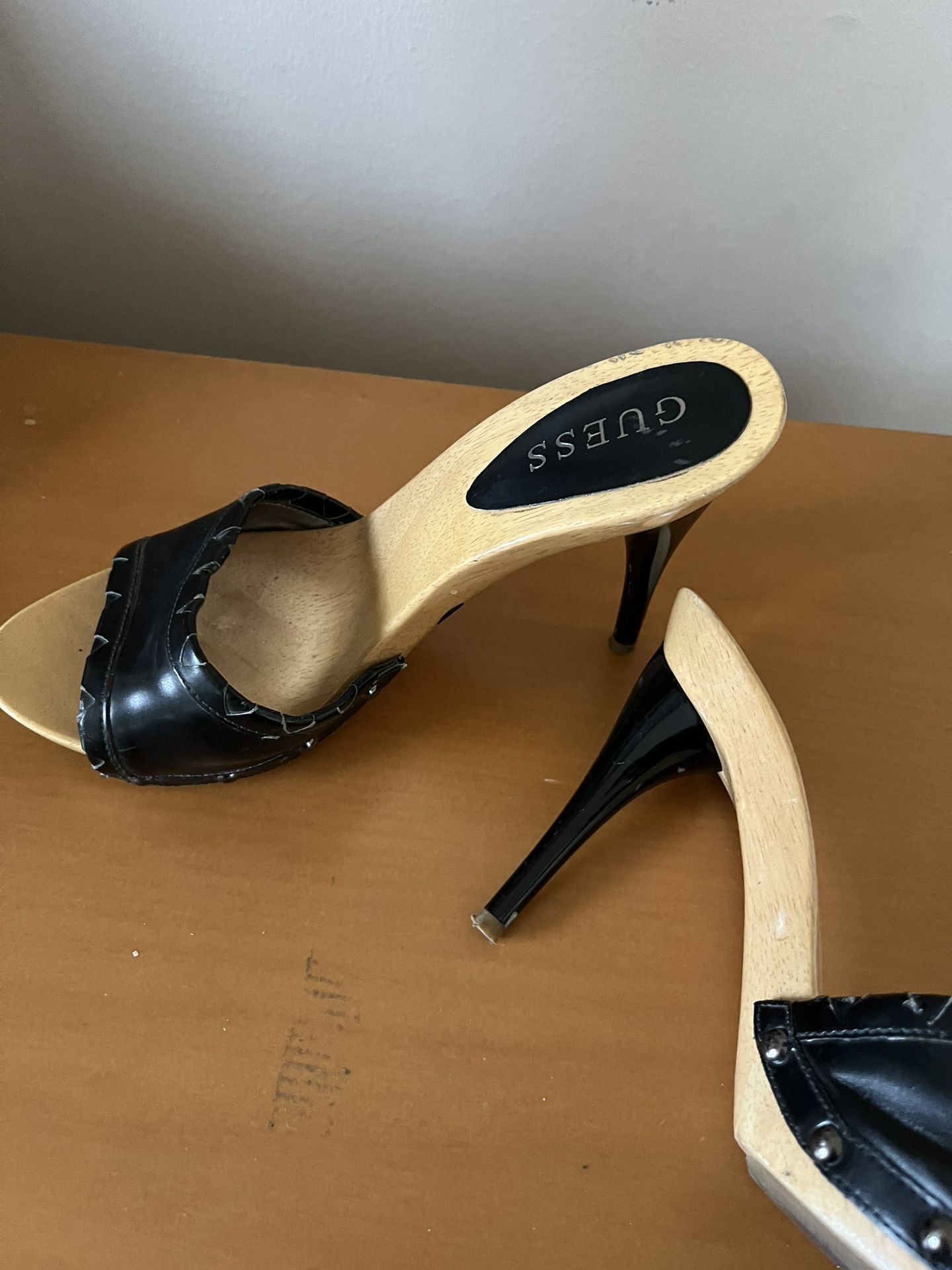 There Very Nice high heel slept on from guessThe color is black the size 7 1/2.