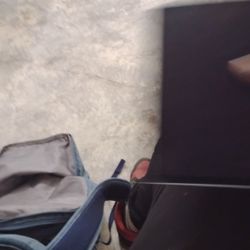 iPad GUVEN TO ME DONT HAVE CHARGER 