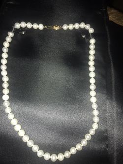 Pearl necklace