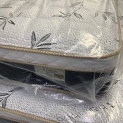 🛏Mattresses Pillow top for your comfort 🟩Same day delivery available🚛 🟠Queen sizes $199 🟡Full sizes $179 🟢Twin sizes $149 🔵Cal king $319 🟣E. K