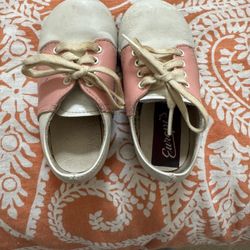 Vintage Pink/White Leather Baby Shoes Size 5