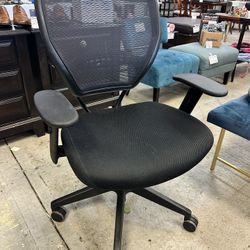 Black Mesh Office Chair
