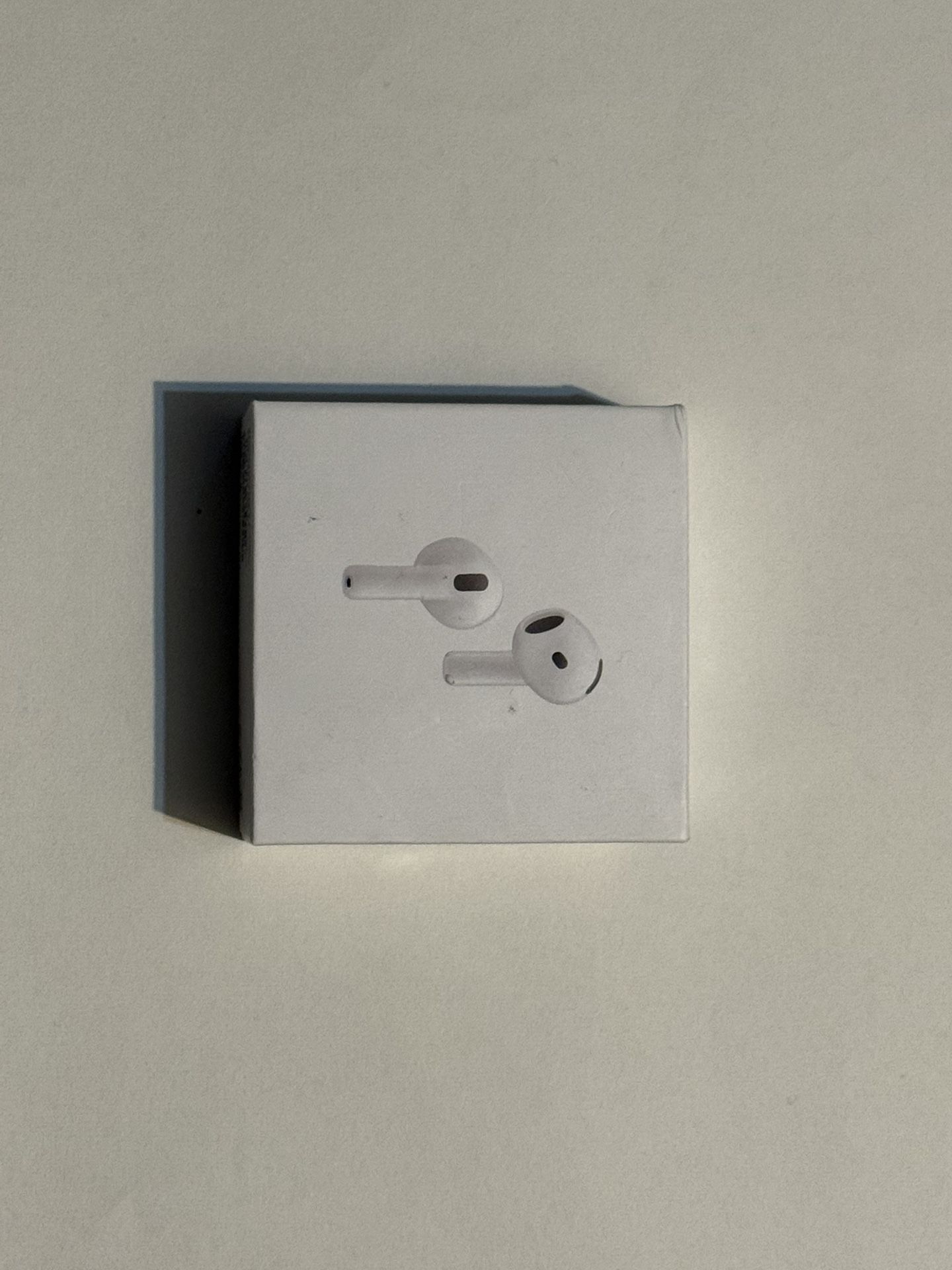 AirPod 4s