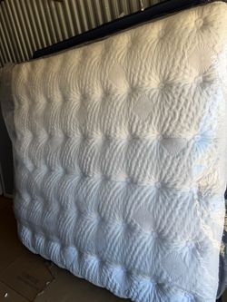 King size mattress