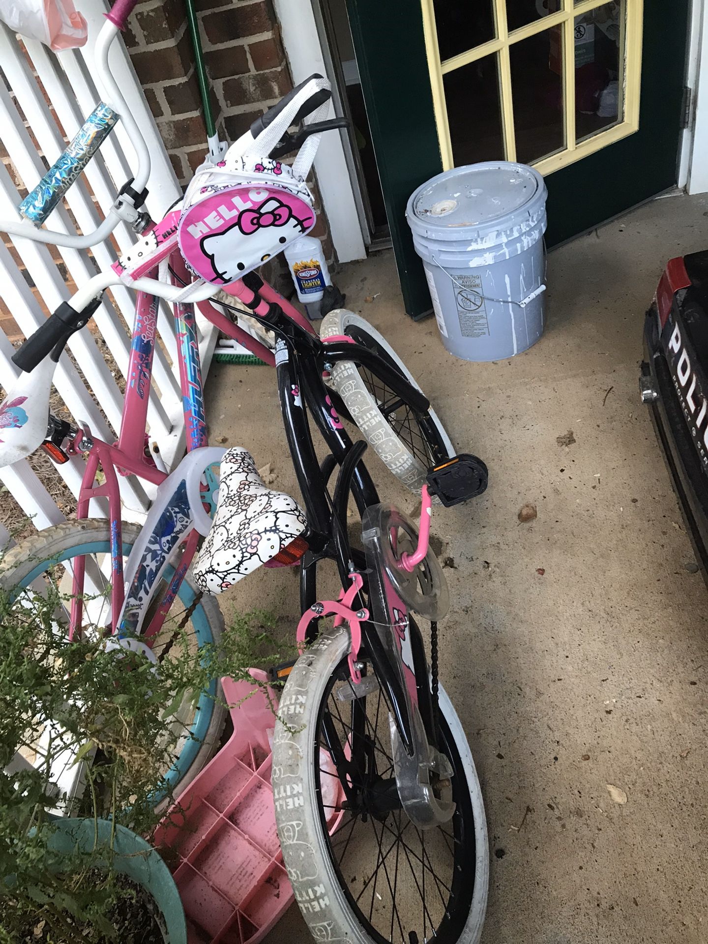 Bike Hello kiTTy In very good condition my daughter has two and only needs one $10