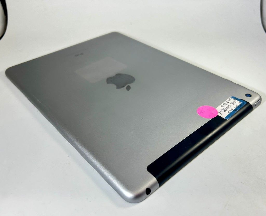 🍎 iPad 5th Gen 9.7” 32GB Cellular Unlocked See Description