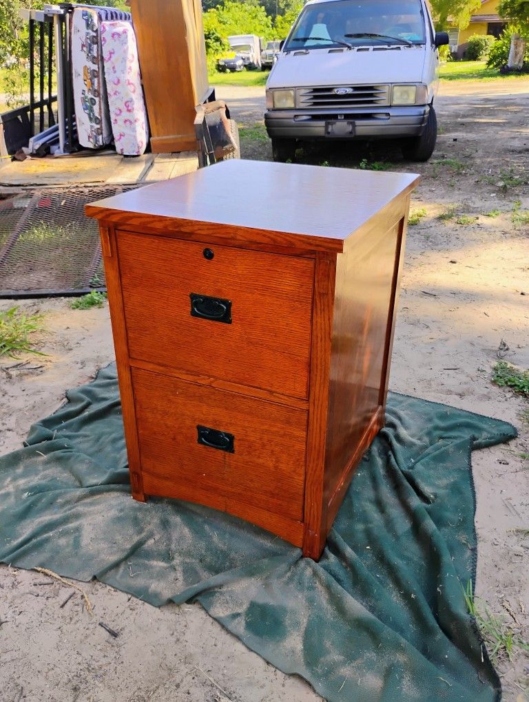 Filing Cabinet Are Nice And Use For Either One $20