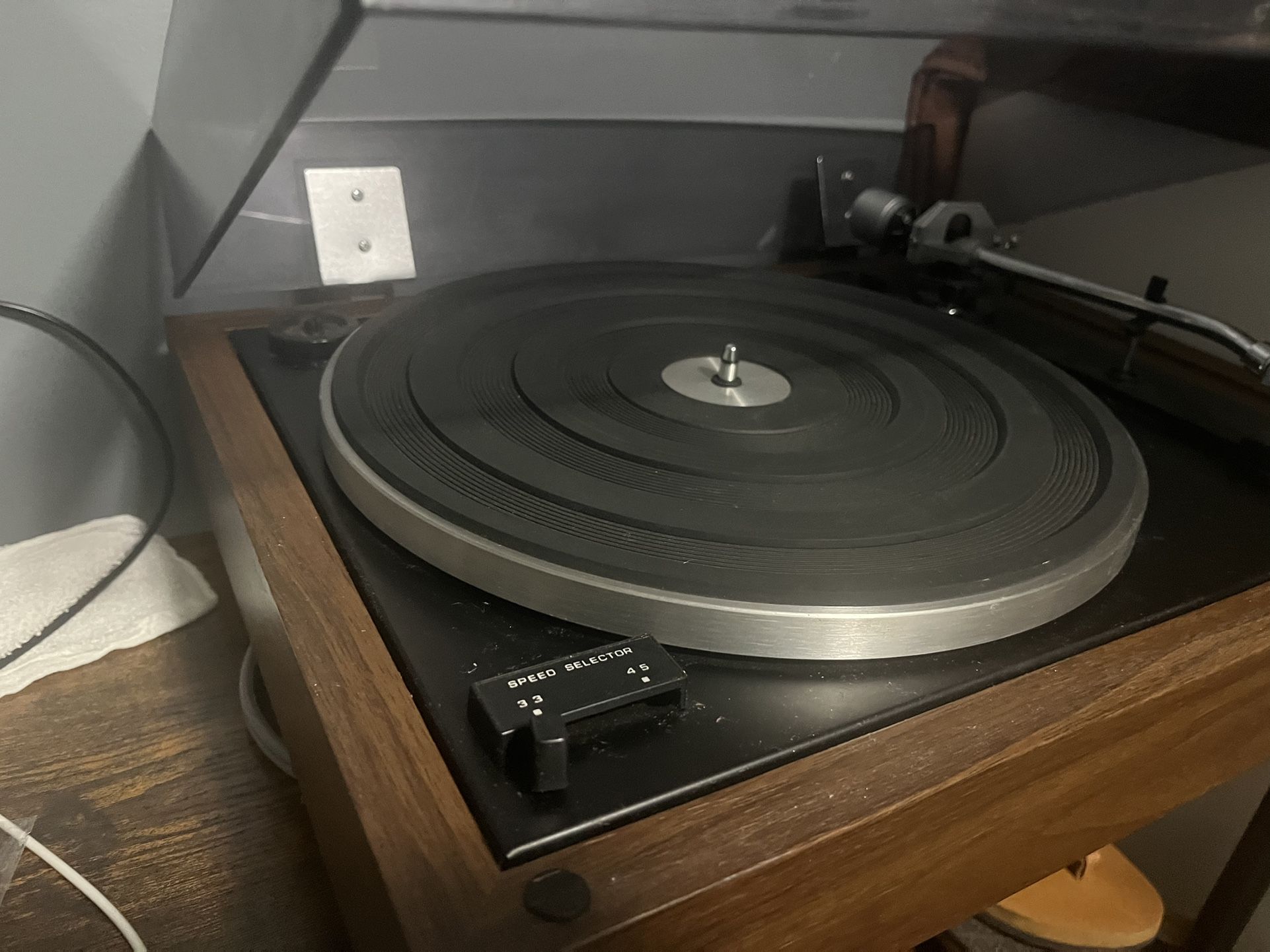Hitachi PS-10 Vinyl Player