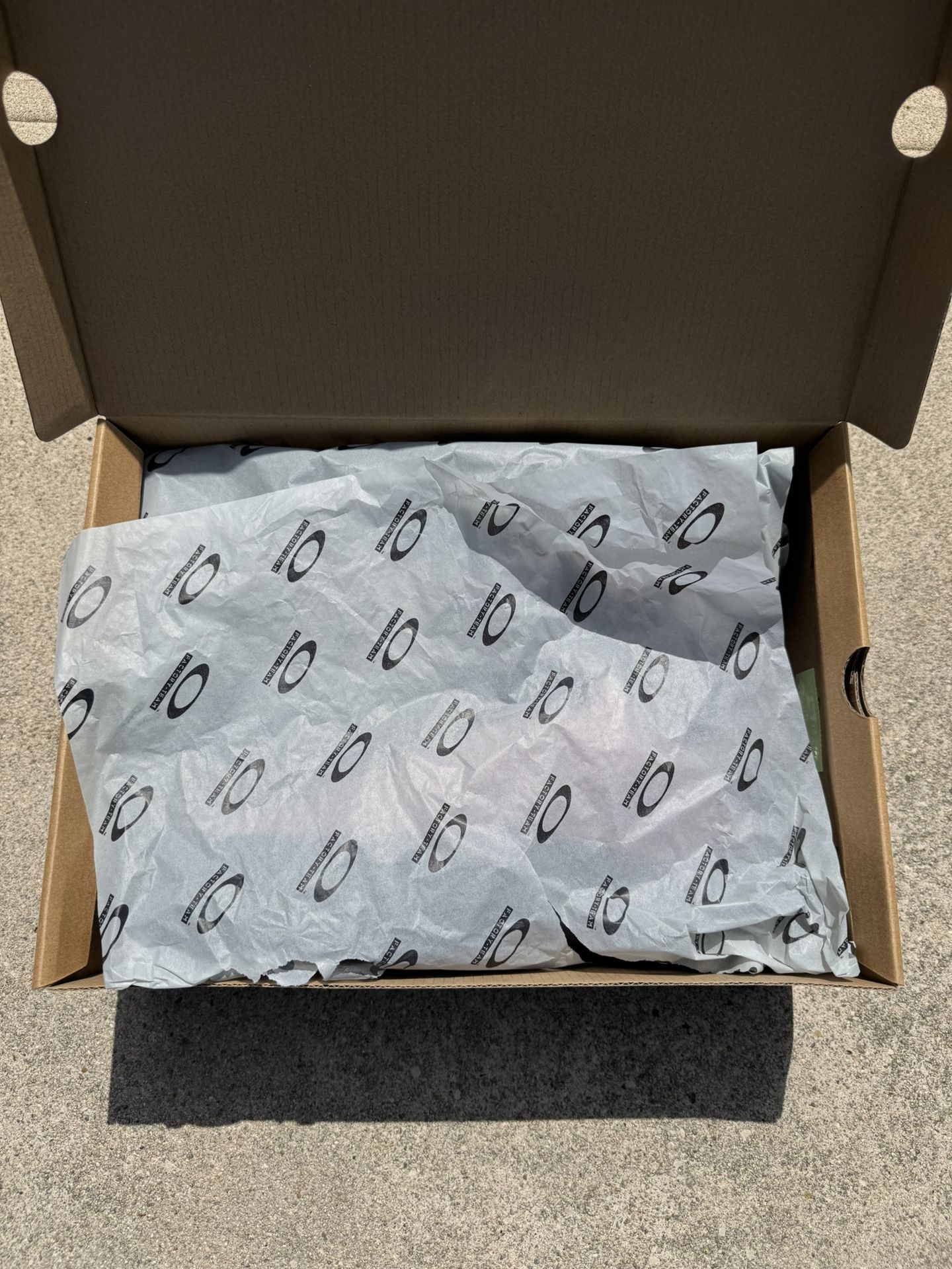 Size:12.5 BRAIN DEAD X OAKLEY FACTORY TEAM JACQUARD CHOP SAW - MAROON